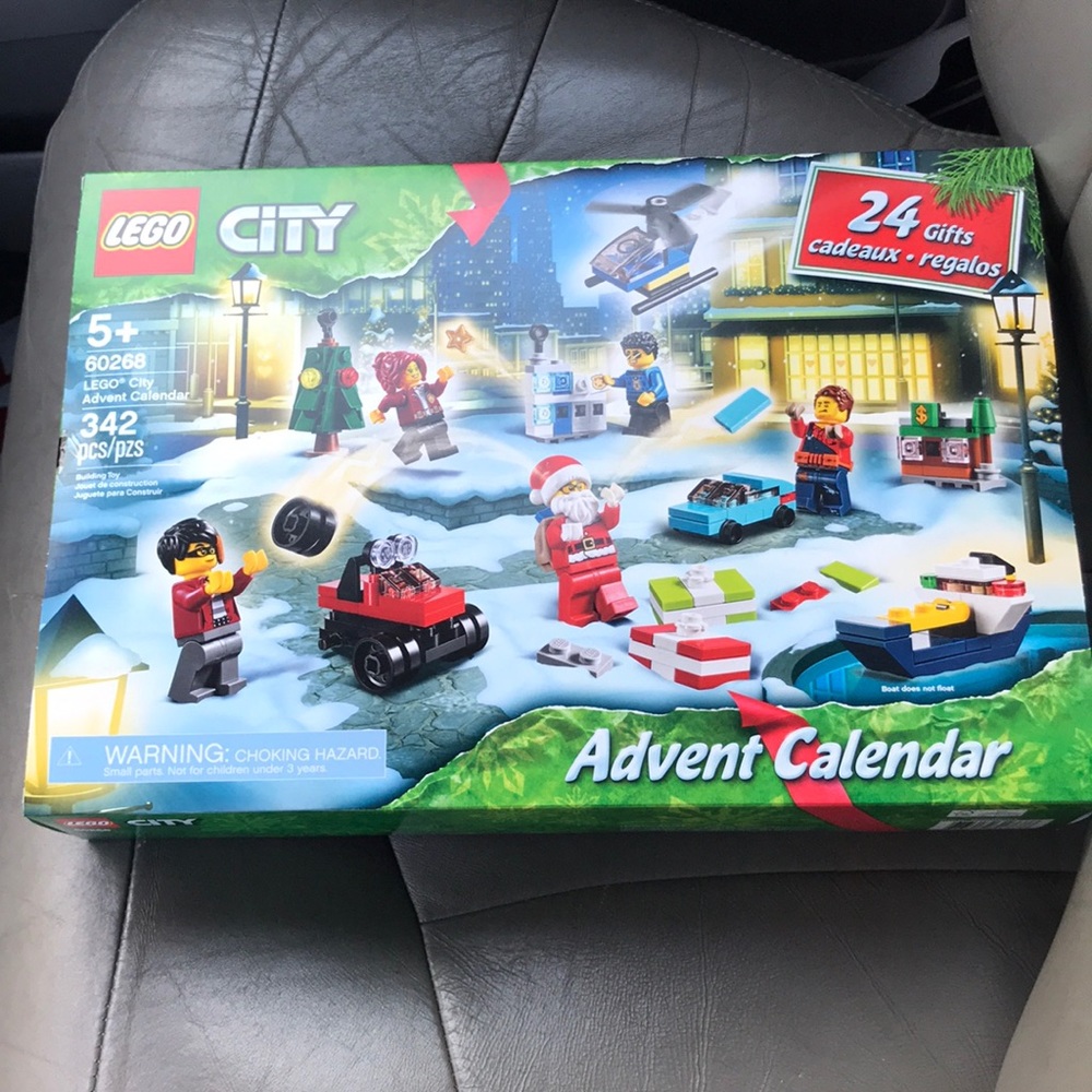 ADVENT CALENDER Vintage Lego 60268 City New In Box Merry Christmas